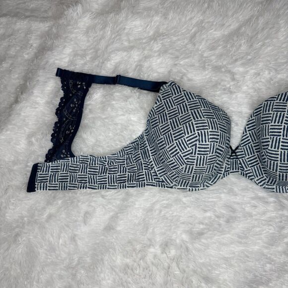 CACIQUE lightly lined t-shirt Bra Size 38D - Picture 4 of 10